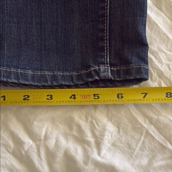 Simply Vera Vera Wang Blue Denim Mid-Rise Capris​ - Picture 6 of 14